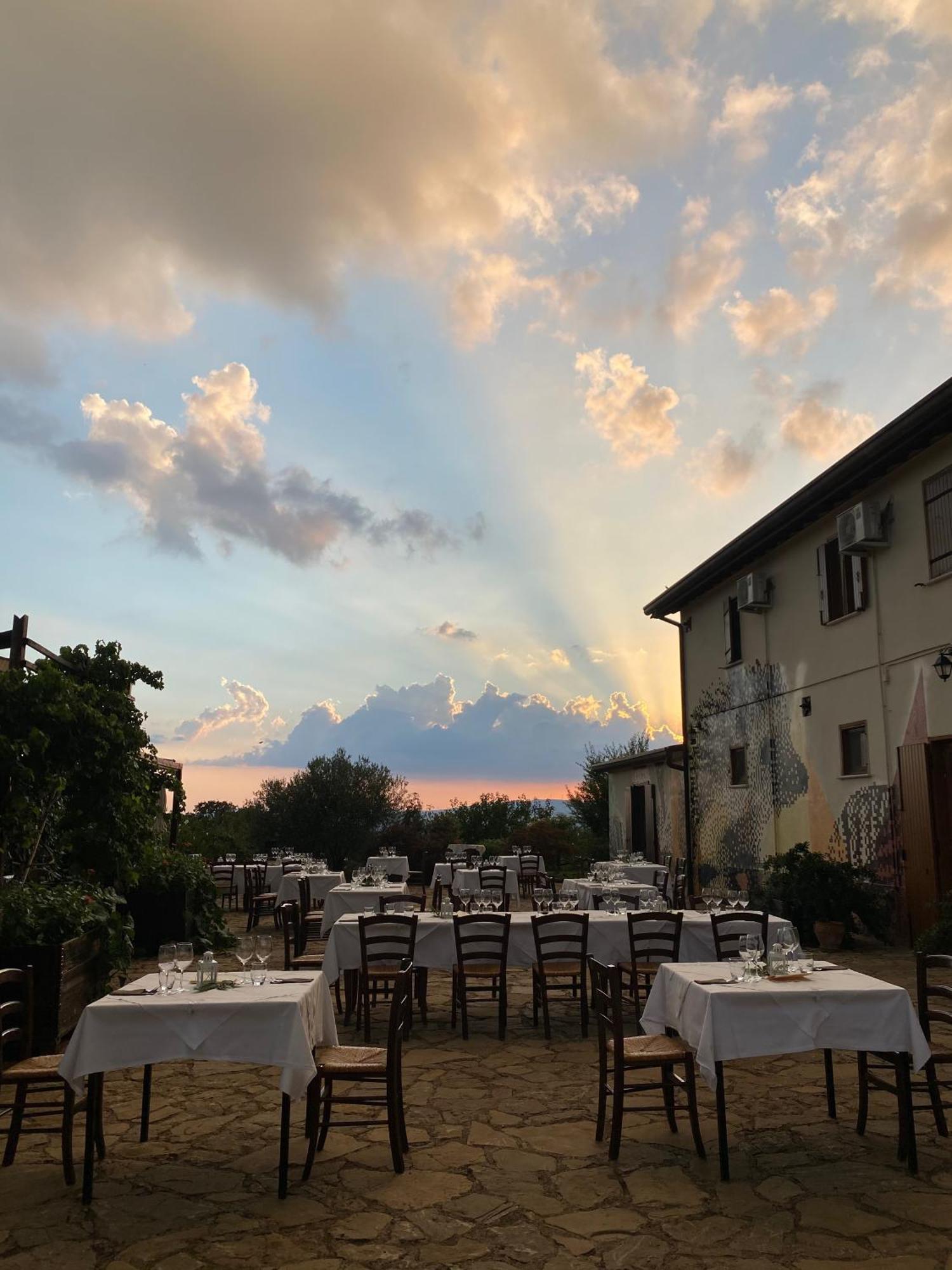 Agriturismo Il Riccio มอนติคคิโอ ภายนอก รูปภาพ